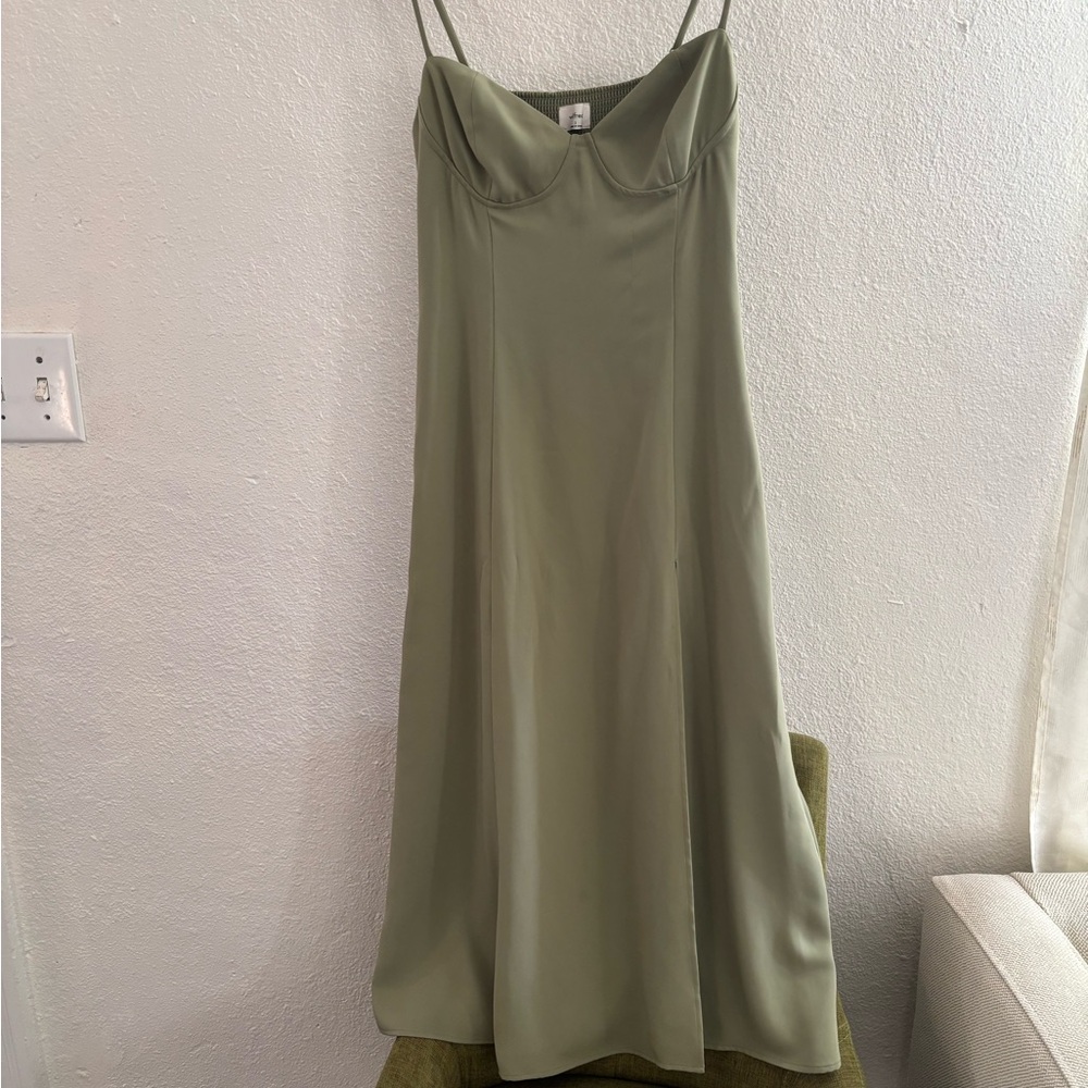 Wilfred Olive Green V-Neck Top